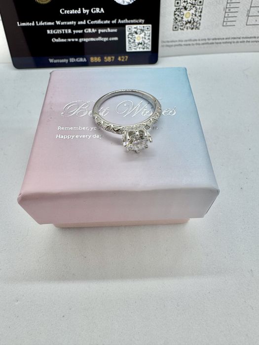 Сребърен пръстен с мойсанит (Диамант) 1 карат