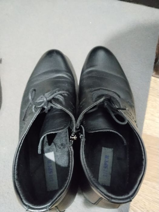 Продам ботинки мужские