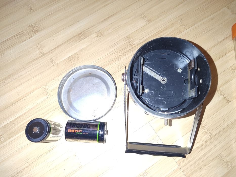 Стари къмпинг лампи