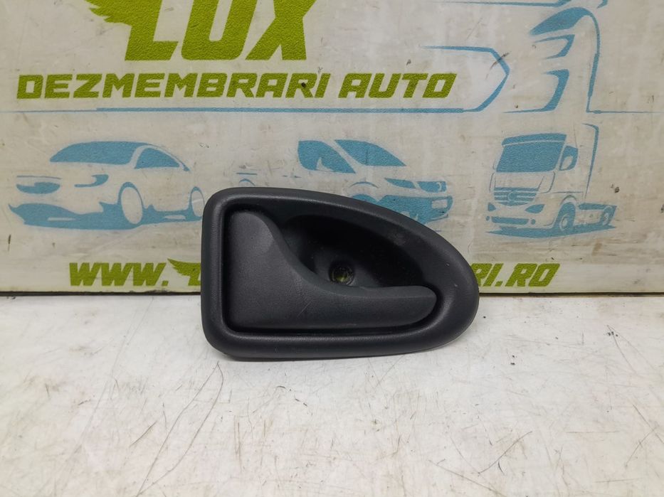 Maner interior  7700830079 Dacia Logan 1 [2004 - 2008] MCV 1.4 mpi k7