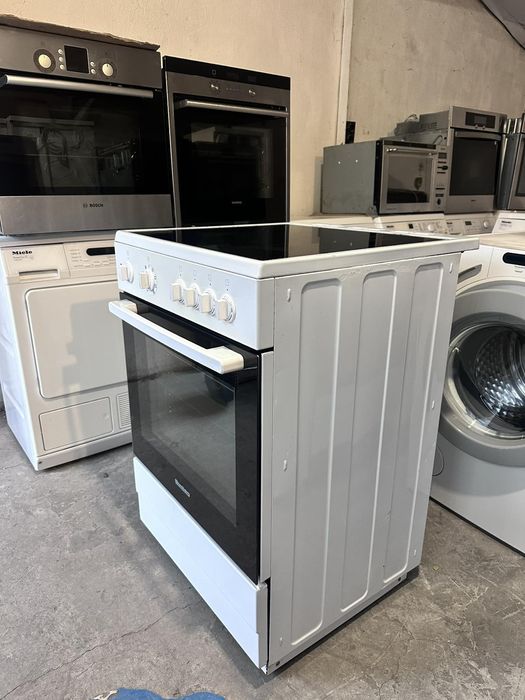 Печка +гаранция. Керамичен плот, конвекция. Безплатна доставка в София