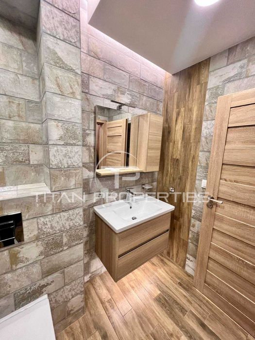 Дава се под наем Двустаен апартамент в Пловдив, Кючук Париж - 70 кв.м за 765 € - Снимка #13