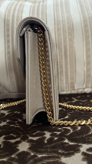 SAINT LAURENT  YSL. CASSANDRE ENVELOPE CHAIN WALLET IN GRAIN DE POUDRE LEATHER