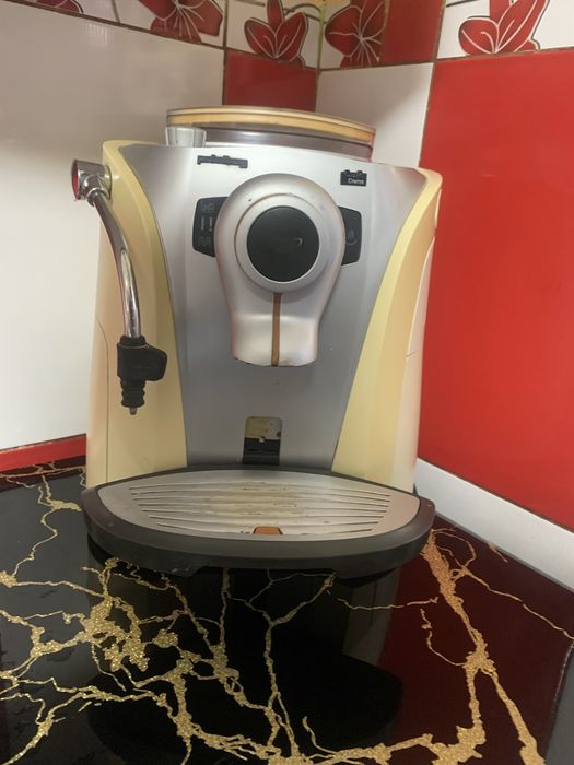 Masina de cafea boabe