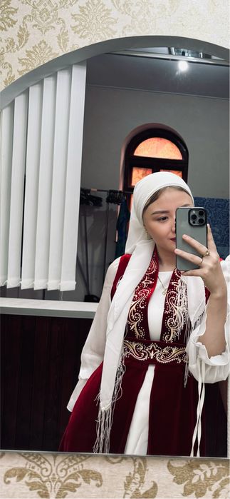 Продам кажекей с платьем 20 тсч