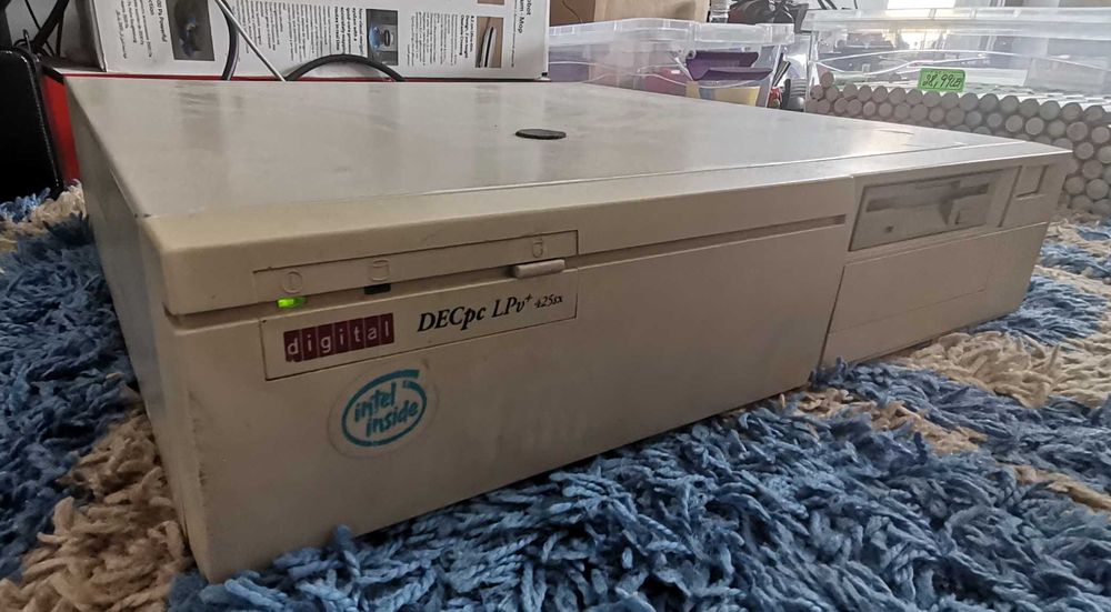 Unitate pc 486 SX la 25Mhz , 4 Mb EDO RAM, HDD 170 Mb, flopy, retro