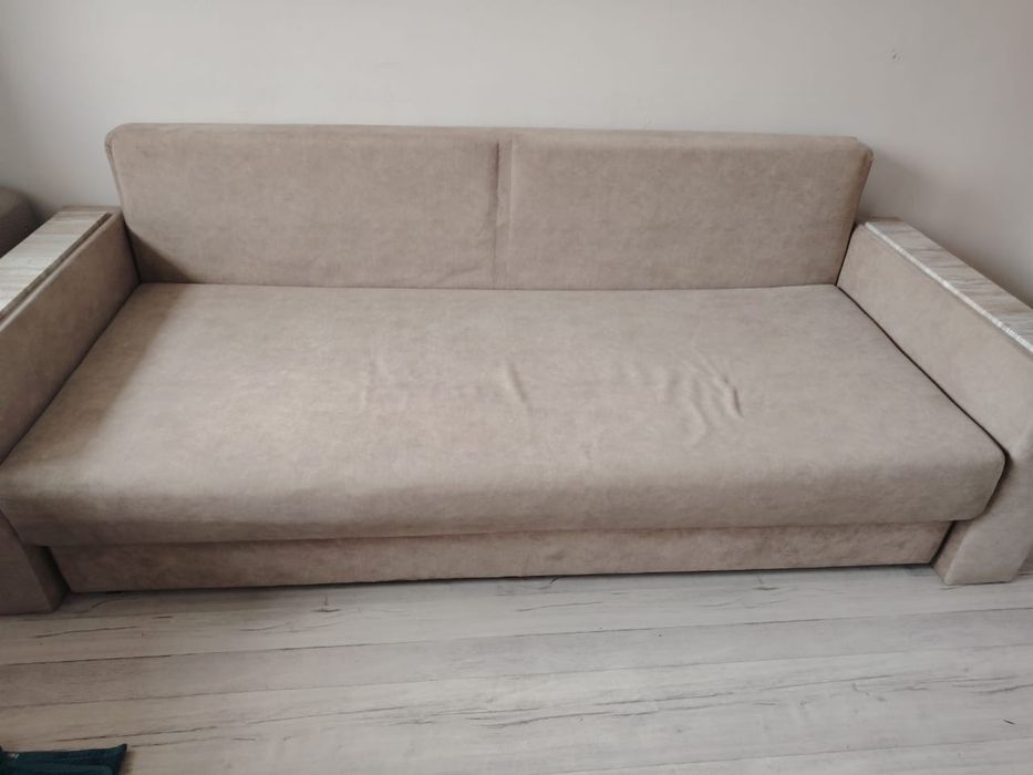 Диван в хорошем состоянии