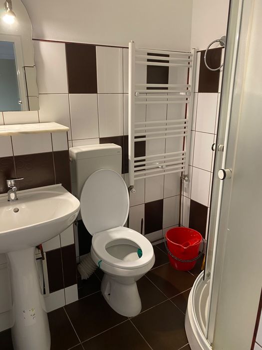 Garsoniera de închiriat