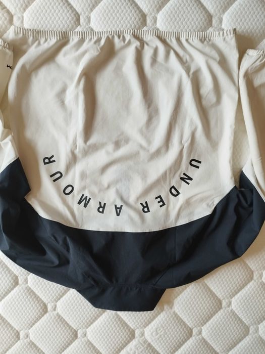 Under armour storm jacket   M/L