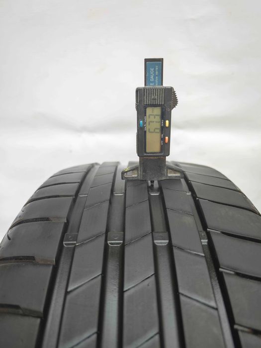 Anvelope 225/40/19 an 2022 vara FIRESTONE ROADHAWK