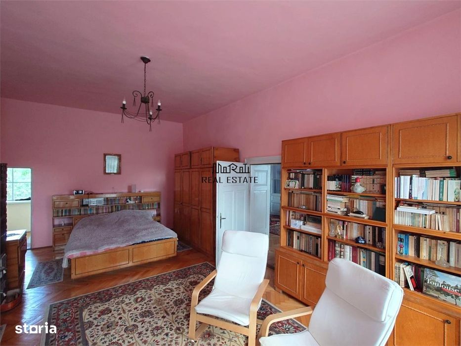 Casa cu aer nobil in Baia de Cris