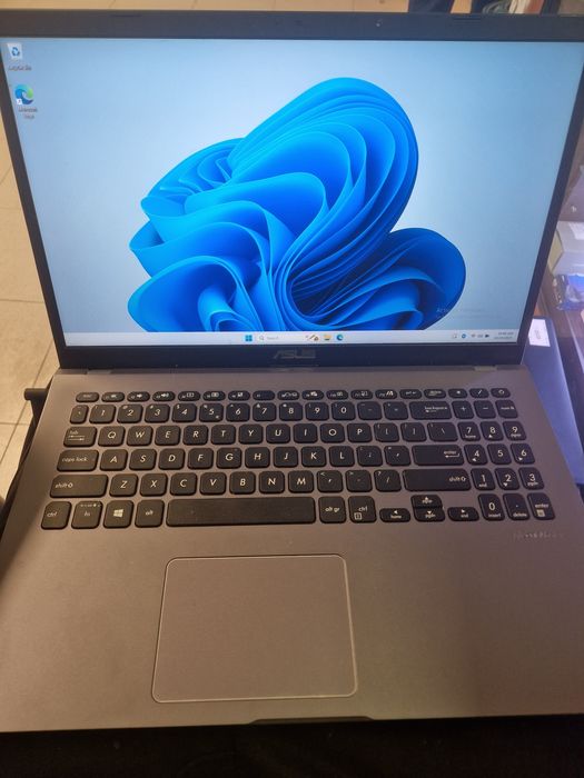 Asus A509F i5 8th, 8/256gb AMANET Lazar Crangasi 40388