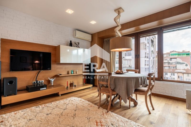 Продава се Двустаен апартамент в Варна, Център - 60 кв.м за 4834 €/кв.м - Снимка #2