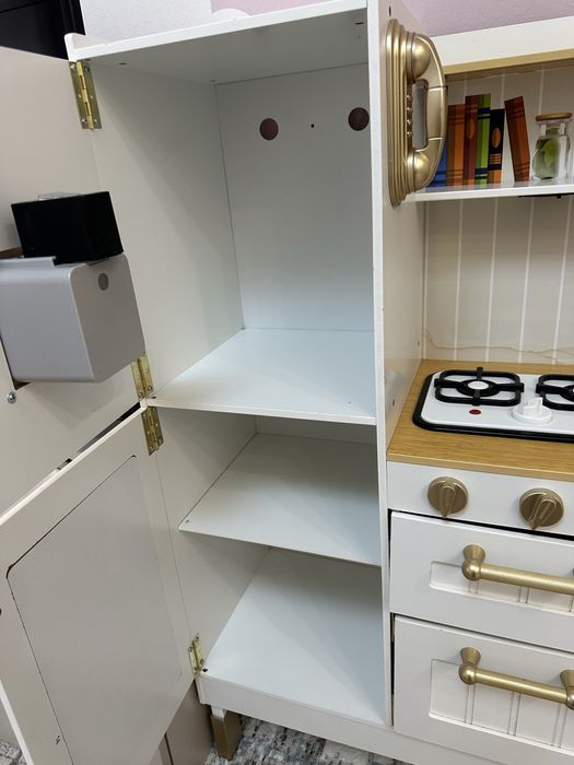 Детская кухня из дерево