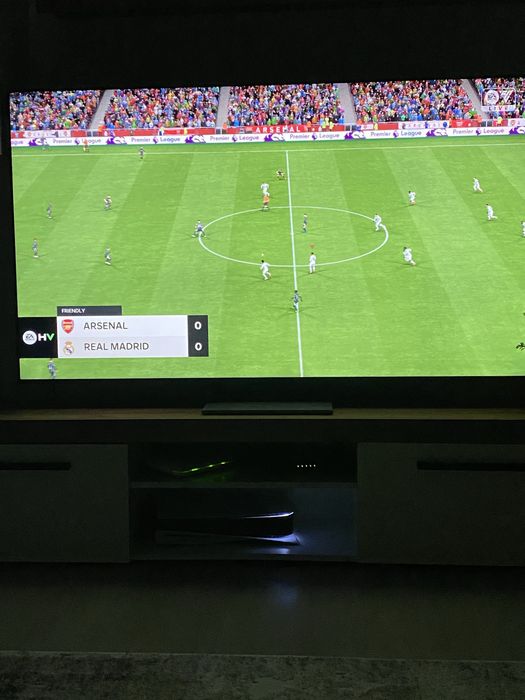 Ps5 cu 2 controllere