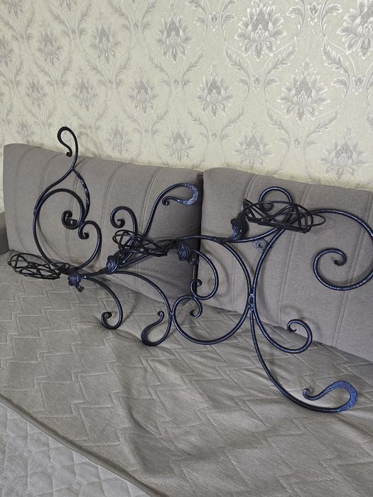 Продам подцветочницу