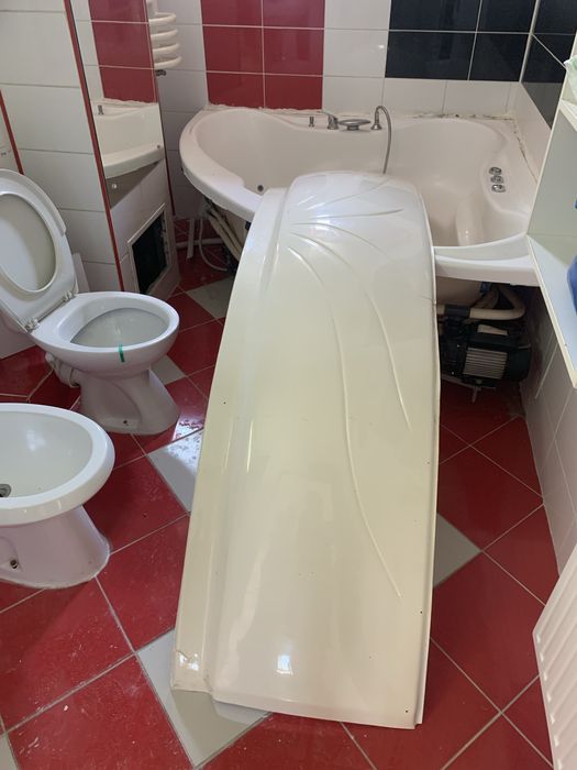 Cadă jacuzzi pe colț cu hidromasaj – COMPLETĂ