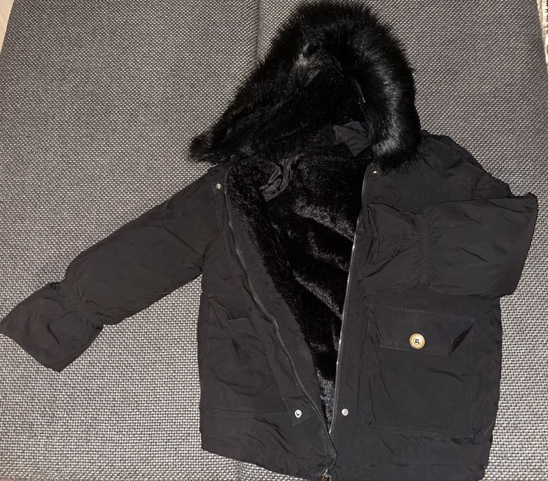 Продаю зимнюю куртку