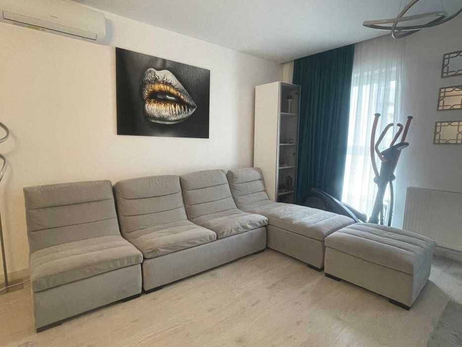 Canapea modulara,  din perne realizate dintr-un mix de puf de gasca, 285 x 170 cm.,  utilizat stare foarte buna