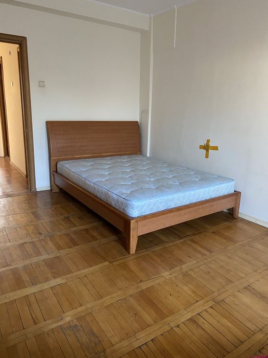 Кровать двухспальная