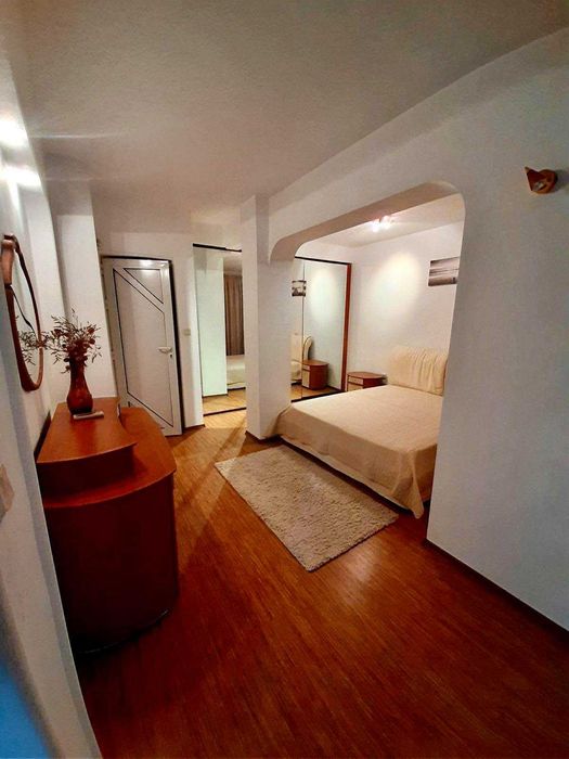 Дава се под наем Многостаен апартамент в Бургас, Център - 135 кв.м за 550 € - Снимка #9