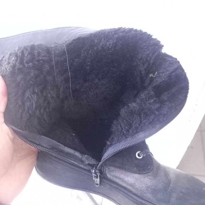 Продаю детские сапожки