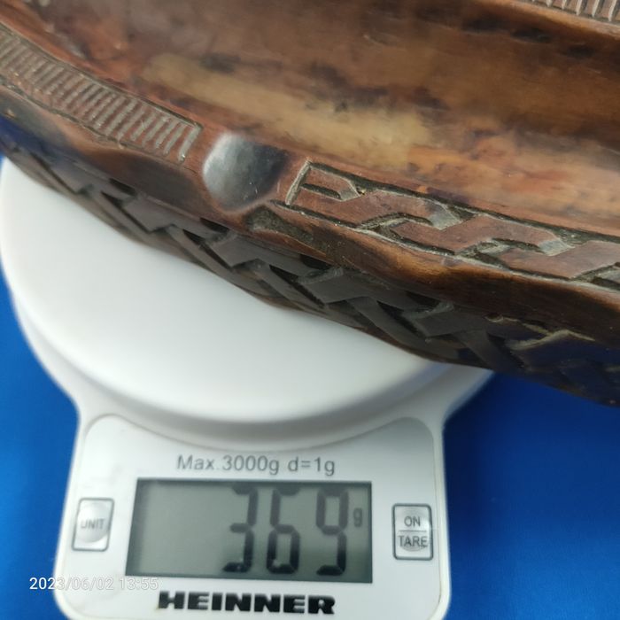 Scrumiera lemn exotic motive tribale