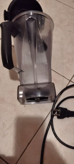 Професионална Машина мелене на ядки за тахан и масла Vitamix TNC 5200