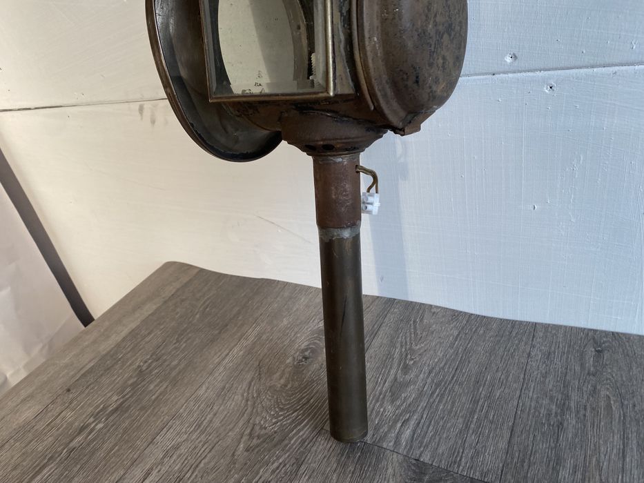 Стар френски фенер от файтон или ретроавтомобил