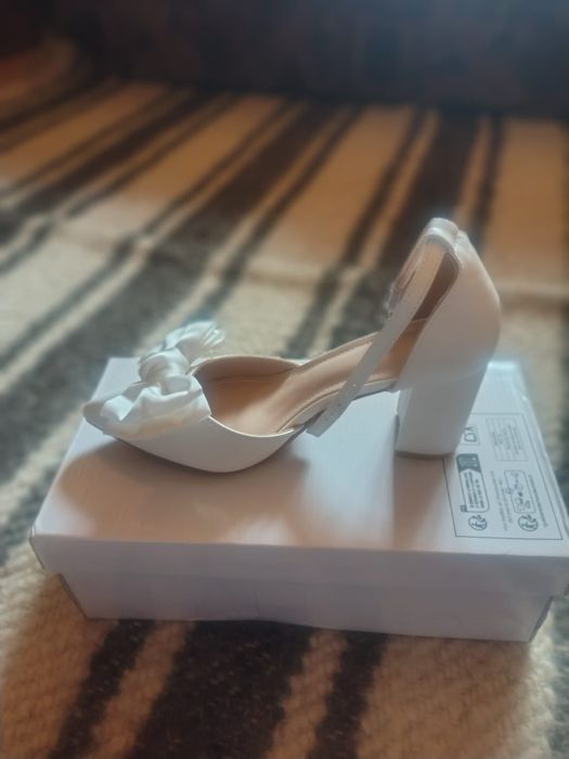 Pantofi damă cu toc înalt gros