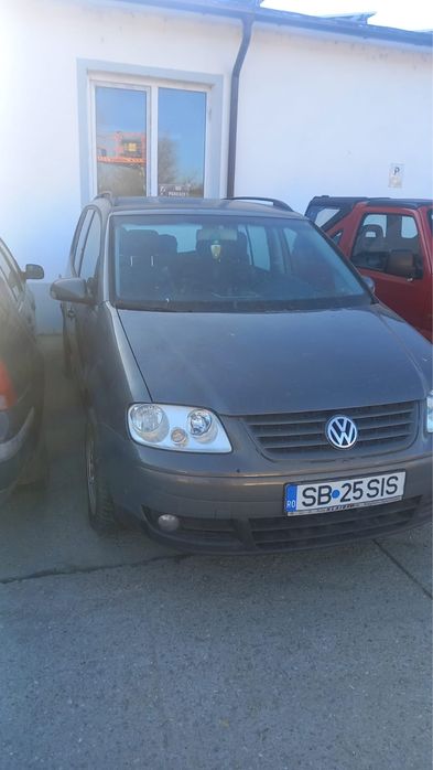Vw touran.
