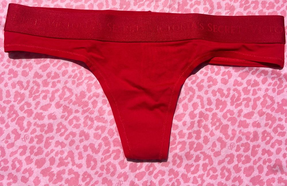 3 бр €25 ДО ИЗЧЕРПВАНЕ  ОРИГИНАЛНО бельо Victoria’s Secret