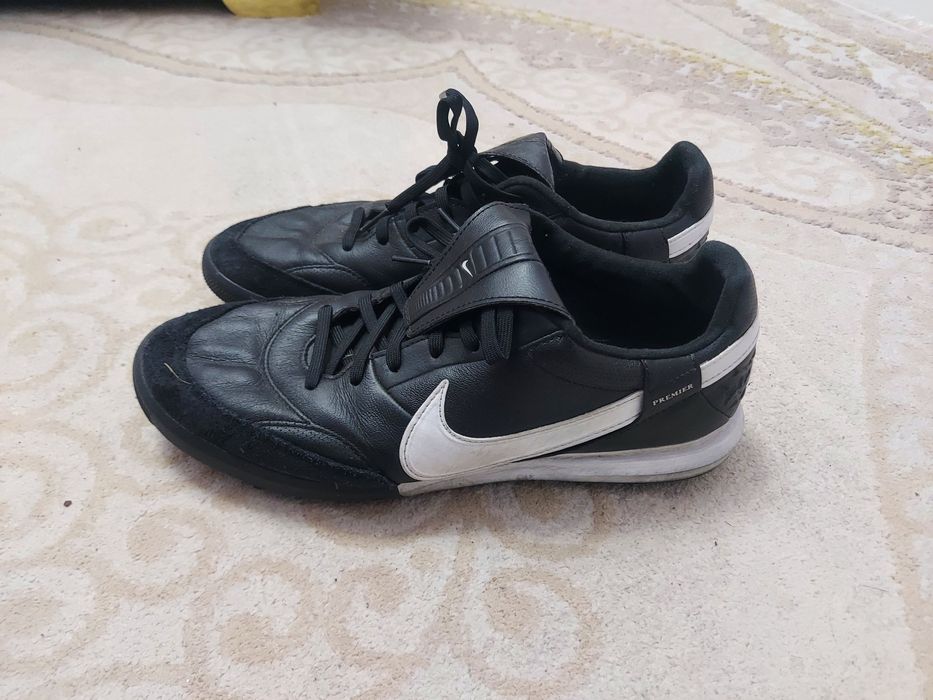 Сороконожки для футбола. Nike