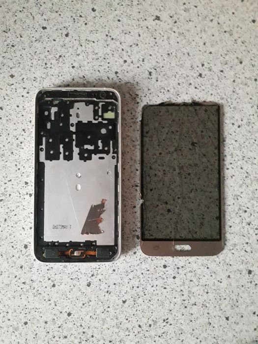 Продам телефоны на запчасти