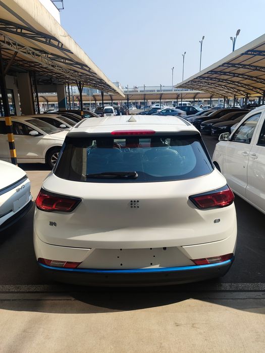 Продаётся автомобиль вместо  E 2