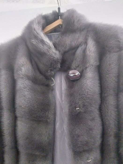 Продам норковую шубу..