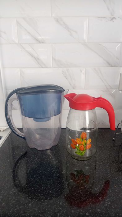 Кувшины Аквафор и стеклянный