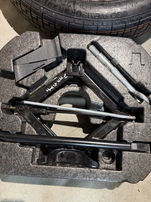 Kit roate rezerva cric jaguar xf