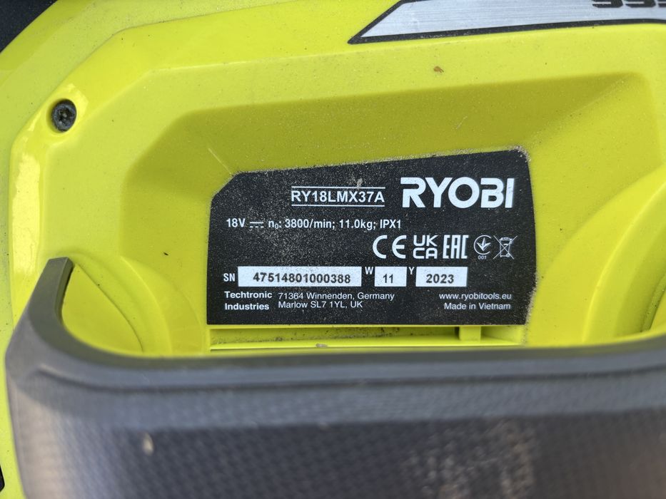 Акумулаторна косачка RYOBi
