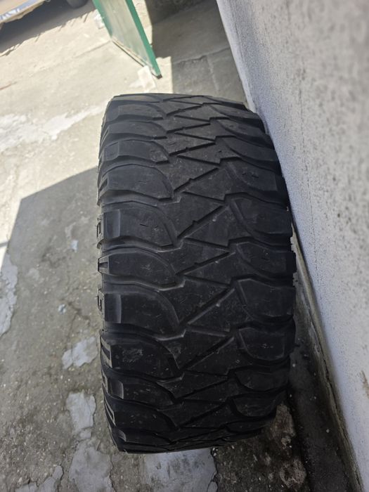Резервна гума 33х12.50 R17