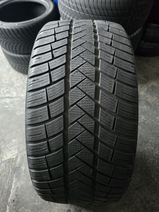 Vredstein 235/35 R20 92Y MS iarnă