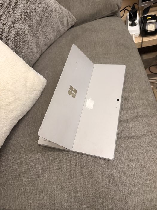 Tableta Microsoft Surface Pro 4, i7, 16 gb ram