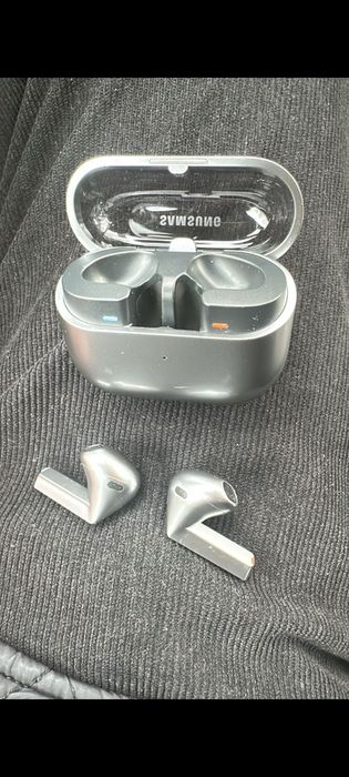 Samsung GALAXY buds3