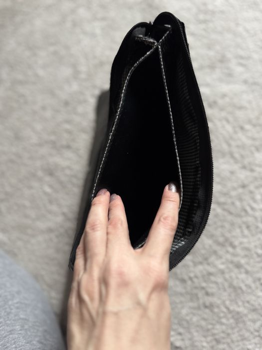 Дамска чанта с дръжка за ръката