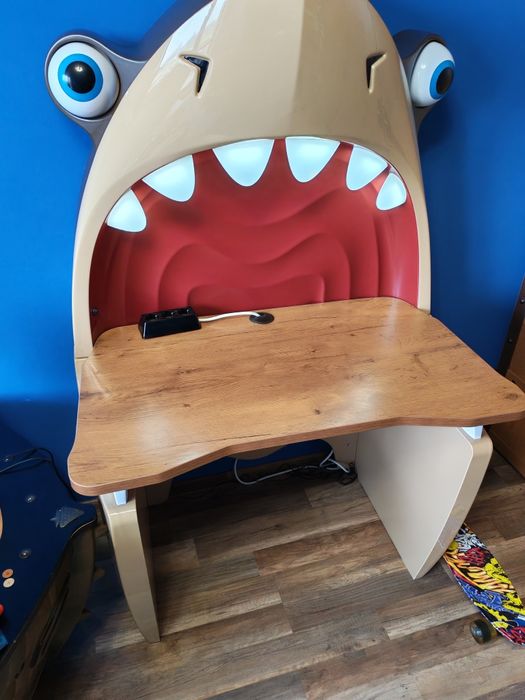 Детско бюро Акула