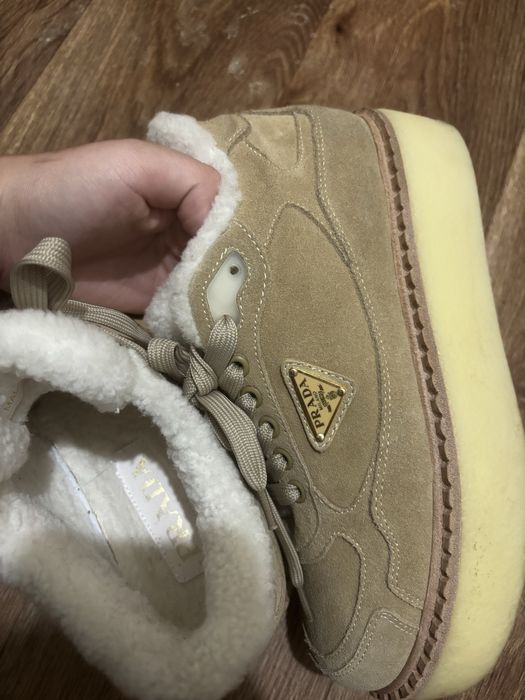 Кроссовки зимние