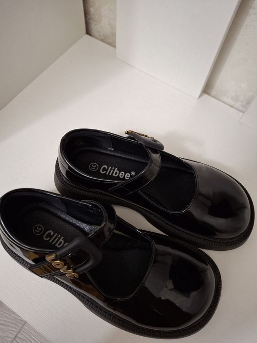 Туфли лакированные девочке