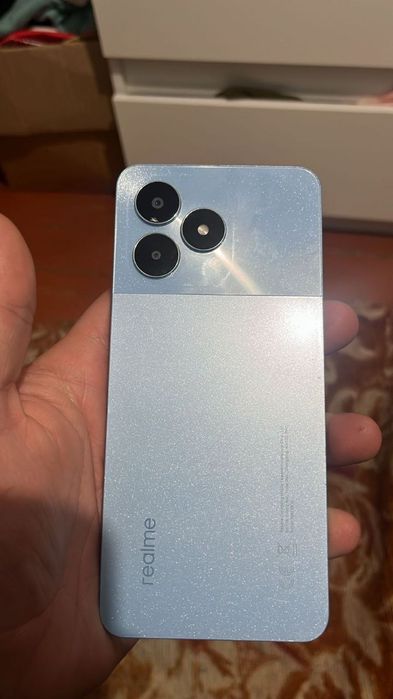 Продам realmi note 50