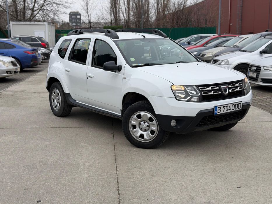 Dacia Duster  4x4  1,5 dci variante  ofer diferenta