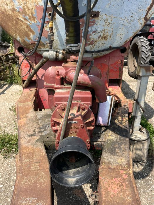 Cisterna , vidanja apa tandem